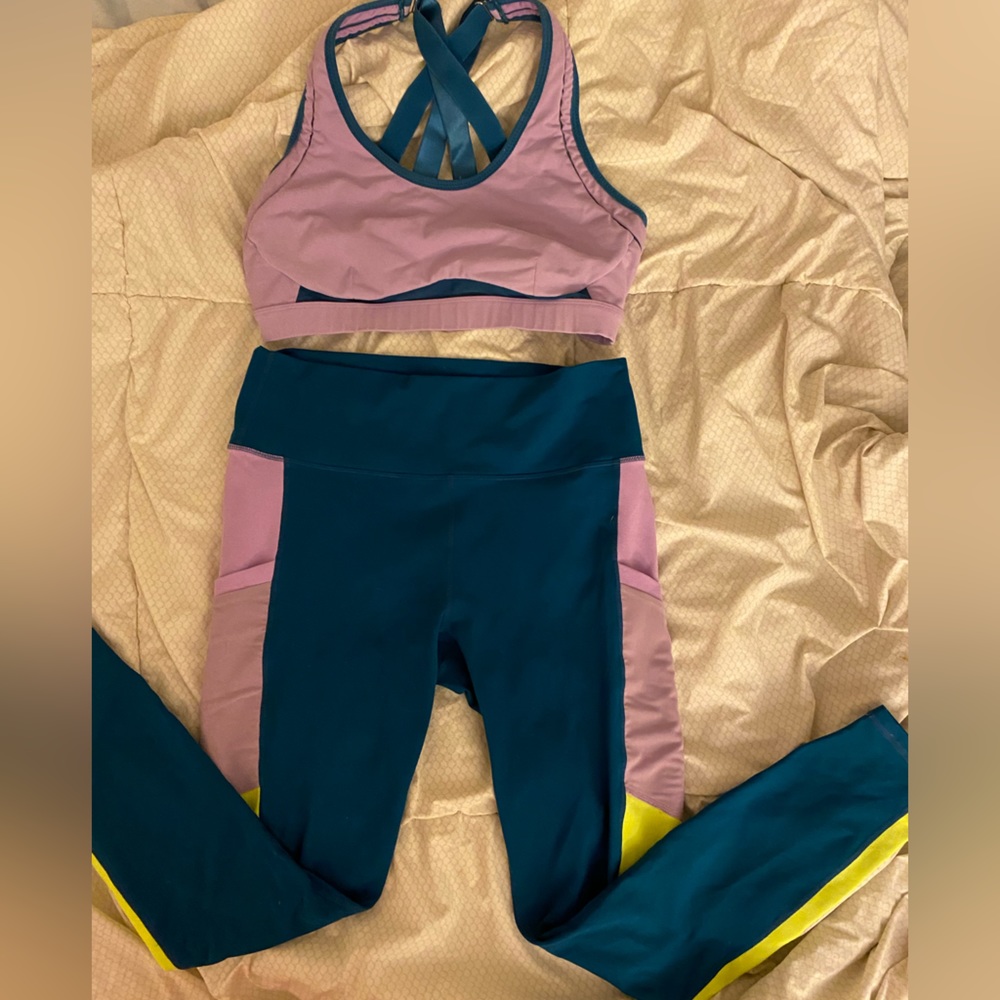Fabletics powerhold leggings sports bra set. Size L 10/12. Teal, lavender, neon